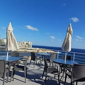 https://valletta-dream-suites.hotelssaintjulians.com